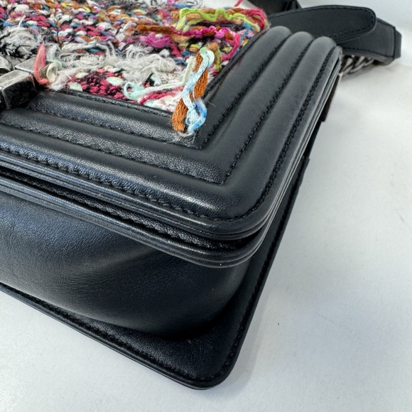 CHANEL MULTICOLOUR TWEED SMALL BOY BAG - Picture 6 of 10